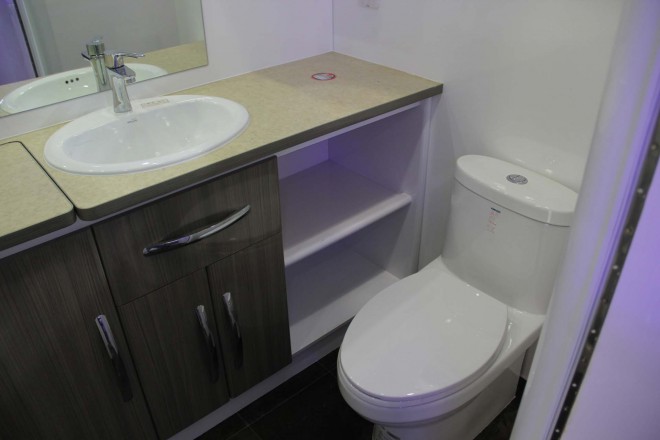 戴德隆翠R19B国内营地版拖挂房车 15.5万元 IMG_9277