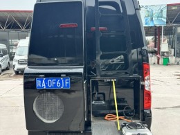 江铃 2020款商旅版 后置卫生间