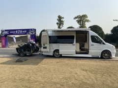 奔驰斯宾特 大型普通客车