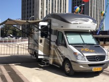 奔驰 温尼贝格24J