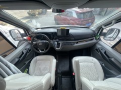 舜宇房车 2022款高顶对卡座