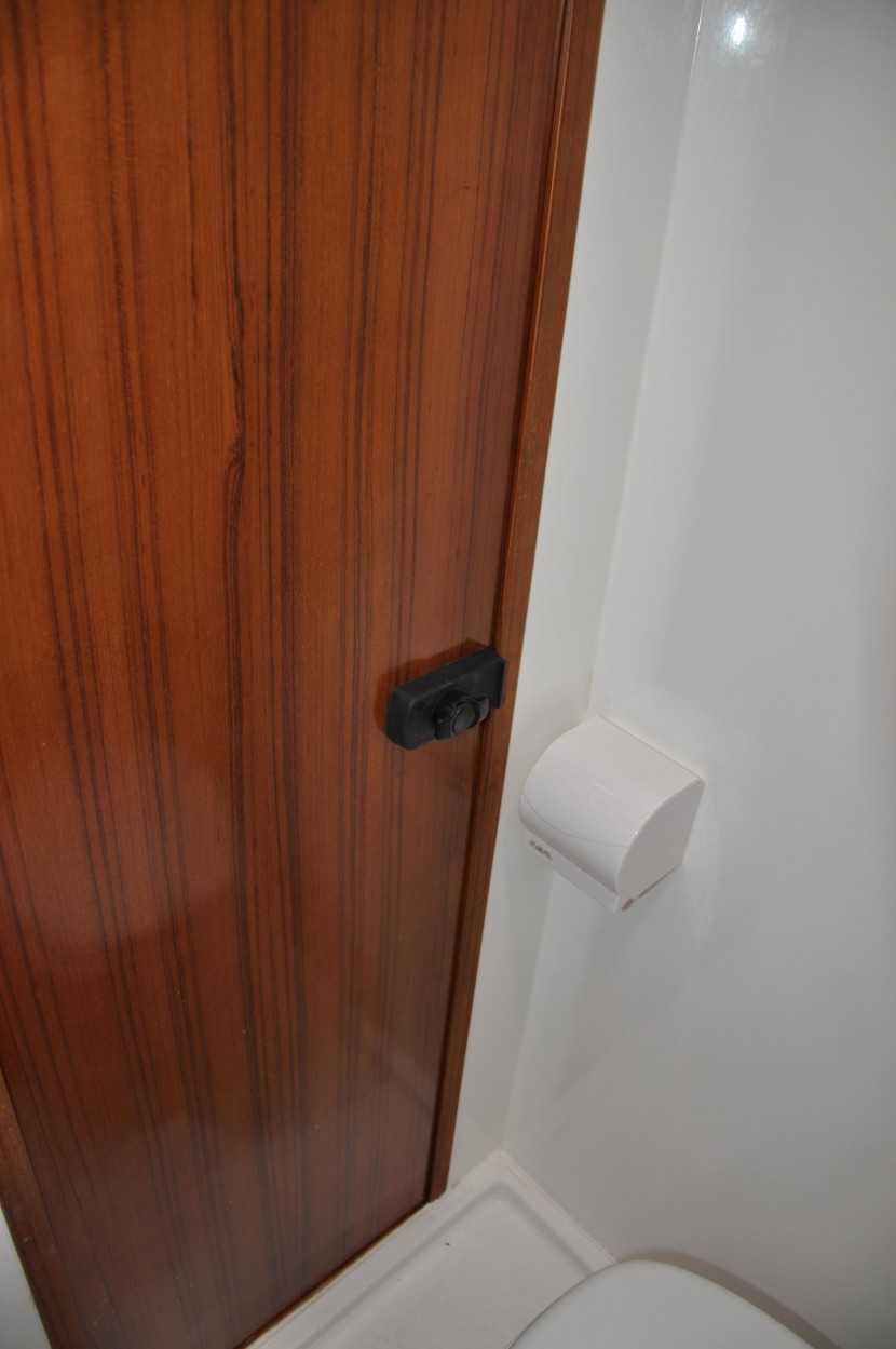 直降50万!独家团购108万即可抢购158万春田奔驰斯宾特524顶配房车 DSC_0279