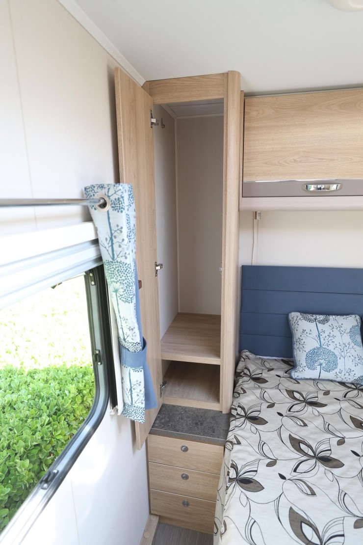 【9.12洛阳房车展】全进口英国Elddis（埃尔迪澌）550拖挂房车神秘亮相展会fac3161454574cc2be18289cfb1d7264