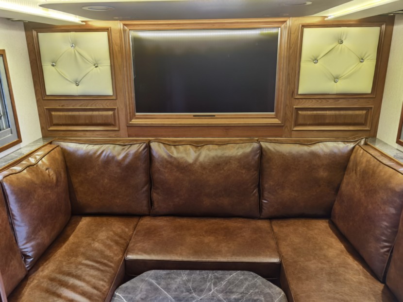 巨威曼卡壹号·耀·升降床版越野房车邀您参加9月2日郑州房车展,破势而出,硬核巨献!d0e8b99479e3f788dd39dbcf6c75445a_1654141954.636_717