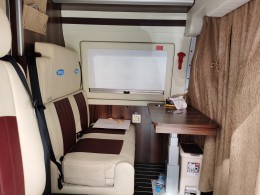 卫航 福特经典全顺 全顺房车