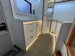 2024款歌睿途大通V90 C型 小型旅居车