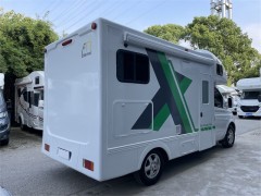 2018款上汽大通RV80 2.5T自动挡 C 型房车  上汽大通