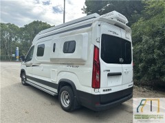 隆翠房车 2023款大通V90隆翠后双胎房车