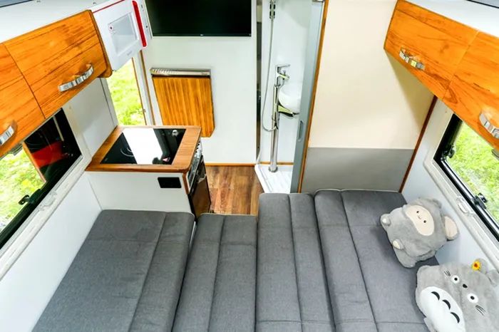 冬天适合房车旅行吗？这款房车无惧冬天出行！图片