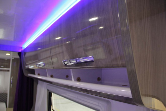 戴德隆翠R19B国内营地版拖挂房车 15.5万元 IMG_9290