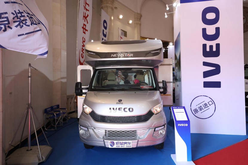 新星罗马假日C600K2双扩展房车 进口依维柯newdaily 6速手自一体房车 团购价71.8万 原价81.80万 WLH_4280