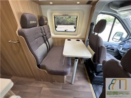 隆翠房车 2023款大通V90隆翠后双胎房车