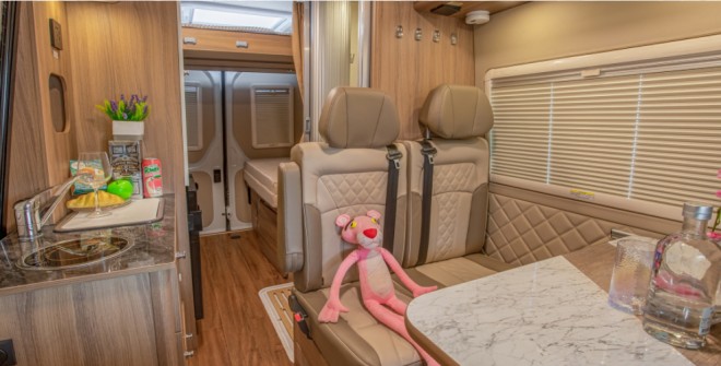 金冠宾歌B900B型房车——驾车行四海，足迹遍五湖！b769e423256e25d3cc245c5f60587963