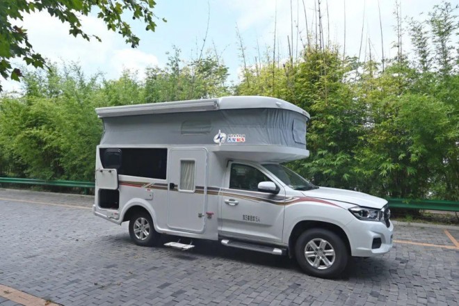 9月2日郑州房车展，齐星大通单排四驱升顶房车，漫游山海，风月无边！8d9d0f3fb9be6589ee66d71d2188931e