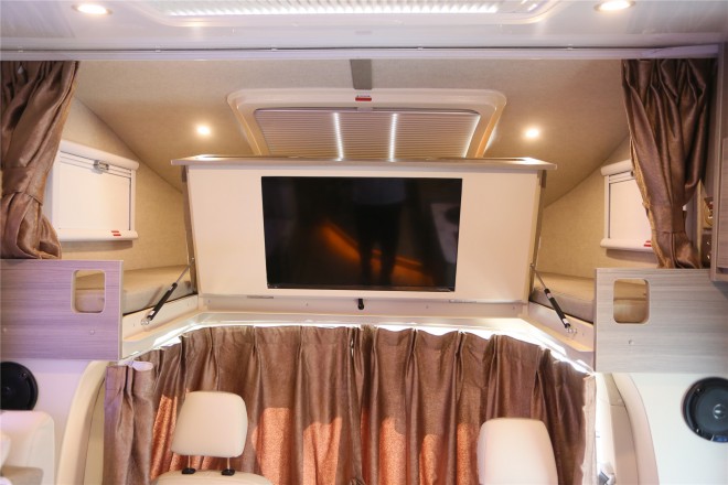 拓锐斯特依维柯C型欧尚II版TIC-611A 56.8万起 2E1A4583