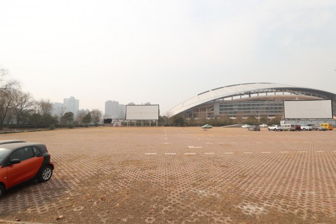 3.31郑州房车展场地河南省体育中心 WLH_2800