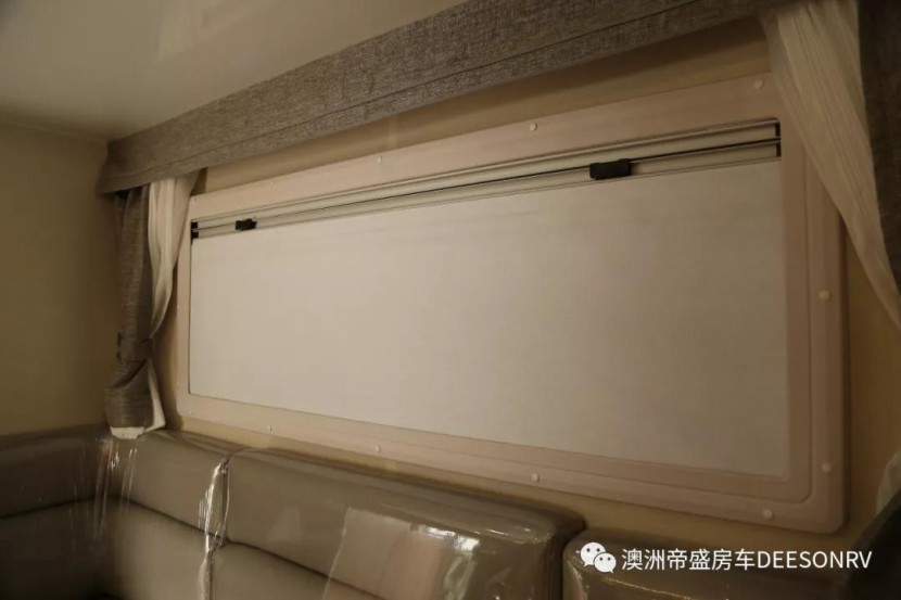 帝盛房车经典系列-10米麻将款营地房车126700c45bbe43e19fac8bc7bfd5b0b3