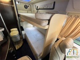 奔驰 2016款奔驰斯宾特sprinter 3.5V6汽油B型旅居房车