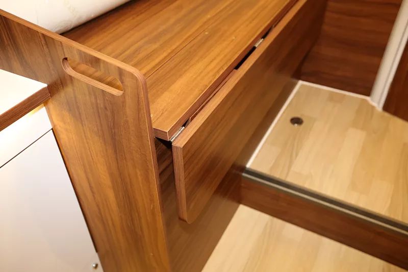 宇通房车：体验专属舒适旅行，国产依维柯单拓房车上线啦~