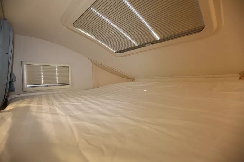 宇通房车：体验专属舒适旅行，国产依维柯单拓房车上线啦~