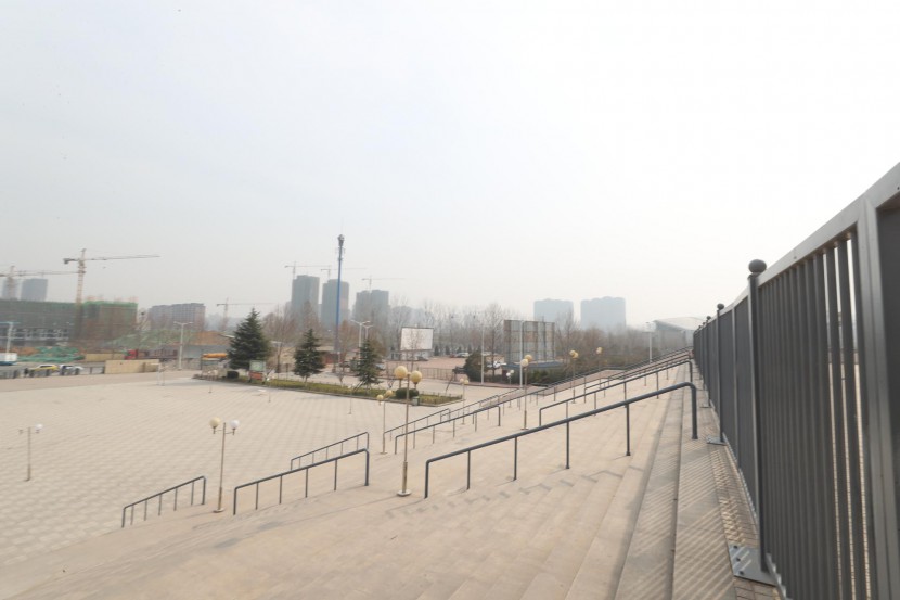 3.31郑州房车展场地河南省体育中心 WLH_2897