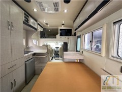 上汽大通 2018款上汽大通RV80柴油自动挡C型旅居房车