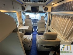 奔驰 2016款奔驰斯宾特sprinter 3.5V6汽油B型旅居房车