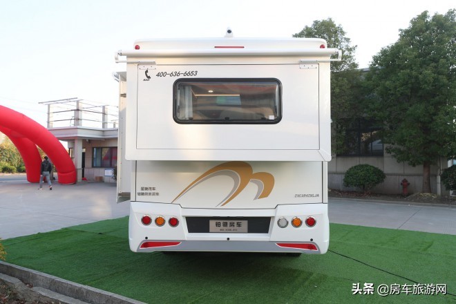 年终大促来袭!铂驰房车“大放价”!疯狂让利中,快来抢购吧~高水准设计及装配工艺,铂驰房车旅行家依维柯双拓展C型房车实拍
