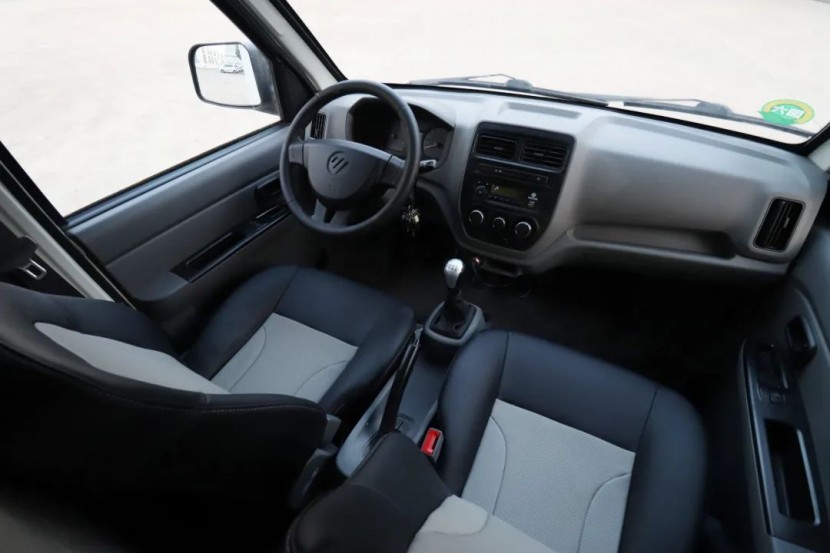 9月2日郑州房车展，新飞祥菱房车小C型房车，有路就有前方，有梦即可出发！a45a971592497c55ca09f5d679ad594b