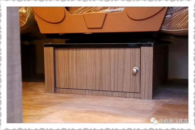 新飞迷你伽途房车---萌萌少女等你来约