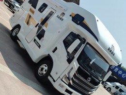 汇斯诚 2021款C型房车