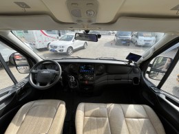 卫航房车 长轴高顶B型房车