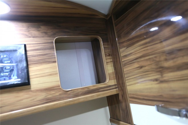 拓锐斯特依维柯C型欧风版TIC-611 56.6万起 2E1A4420