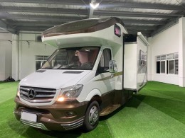 奔驰斯宾特 奔驰