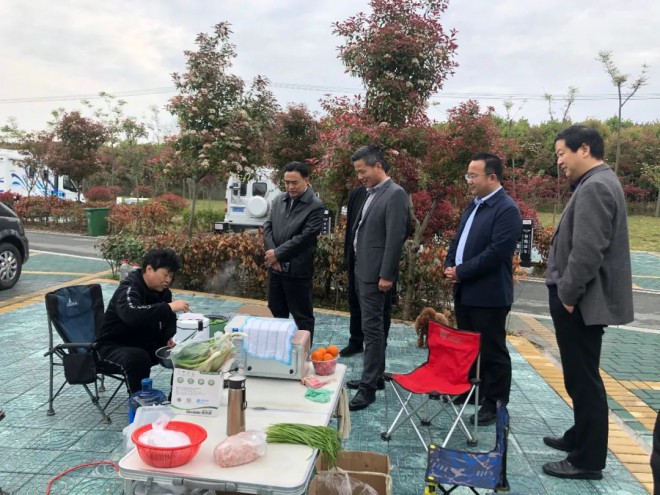 仪征市委副书记刘春华一行莅临视察赛德·驿路亦家露营地