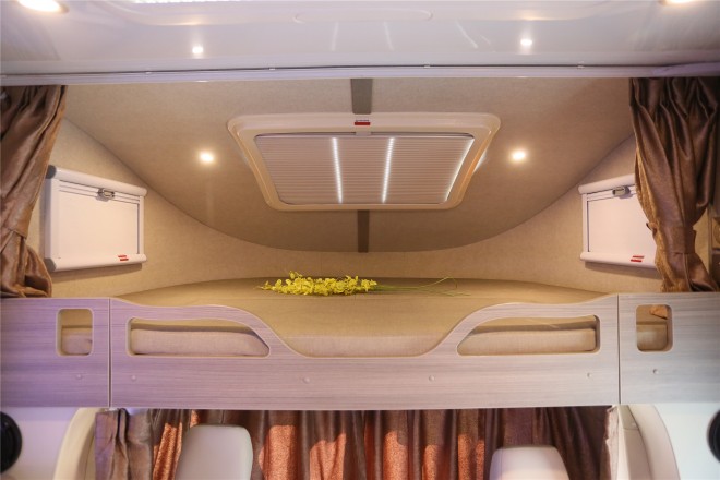 拓锐斯特依维柯C型欧尚II版TIC-611A 56.8万起 2E1A4575