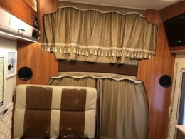 江苏灵锐房车 大通C型自动挡高配