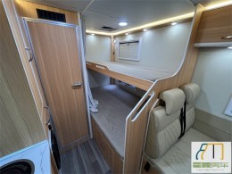 豪沃 2024 款重汽豪沃 C型拓展旅居房车