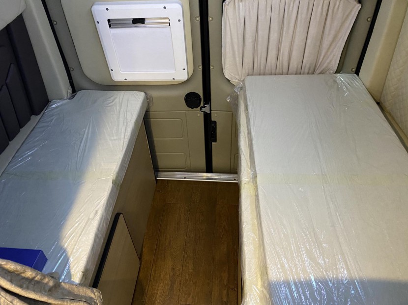 福客特房车逸途2020纪念版49.6万元0fd32196b24f4a71990d249ffc34573f