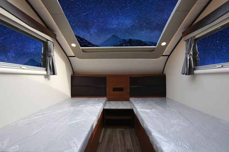 宇通房车：8米美式拖挂来了！你想要的尊贵舒适感，我全都有~