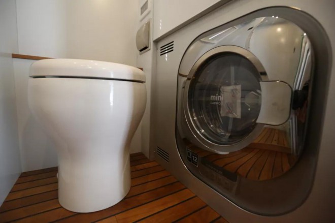 诺马迪森新款“驰骋者”——不超六米的C本蓝牌越野房车（内饰篇）50ecda289d45450c92f4e8a192e37d8d