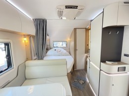 瑞弗房车 D470