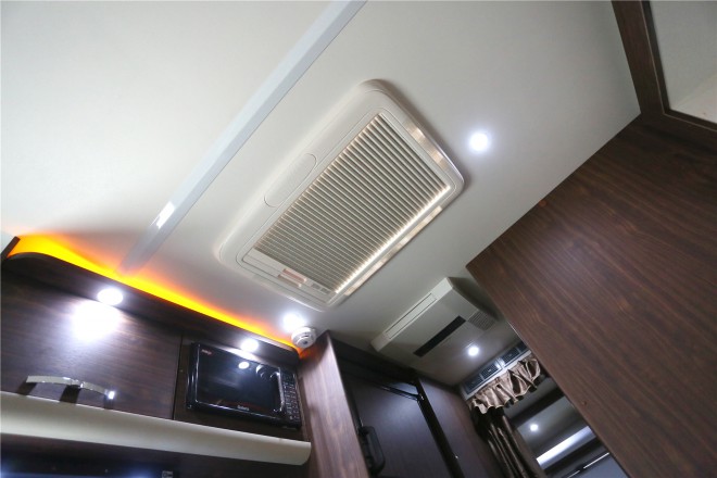 拓锐斯特依维柯C型畅游版TIC-620 55.8万起 2E1A5043