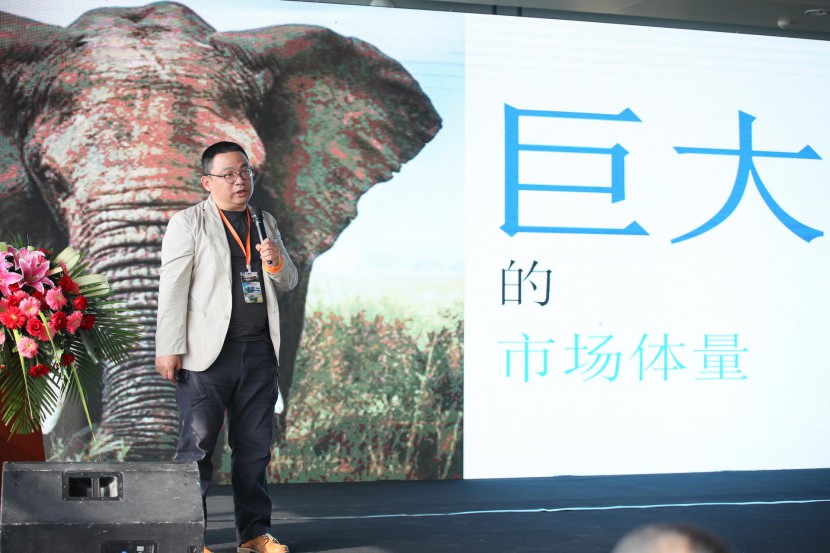 郑州房车展现场照片集锦1 DSC_2227