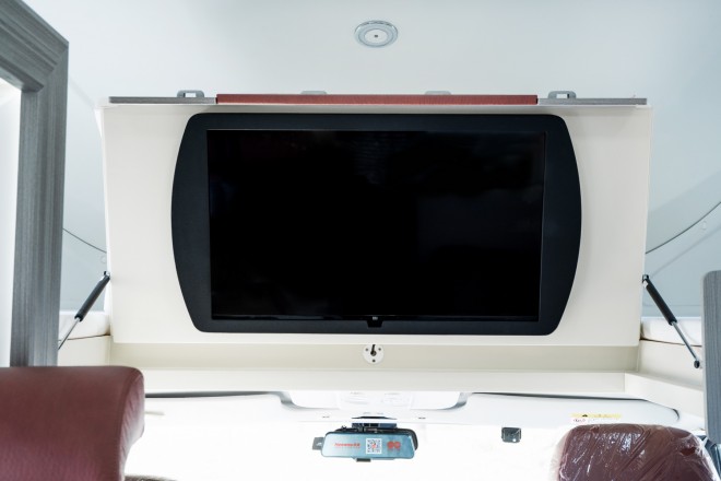 9月2日郑州房车展,赛德白鲸PLUS后进门单拓展房车,海阔凭鲸跃,地广任我游!ddf14b423331cab46167bf47ac5ffc43