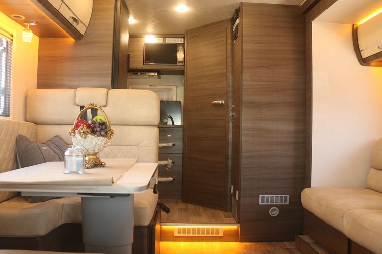 旌航房车巍浩(WH-593-2)img_3086