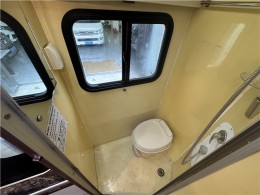 齐星依维柯 C型房车