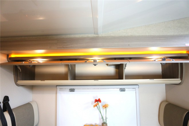 拓锐斯特依维柯C型欧尚版TIC-610A 53.8万起 2E1A3226