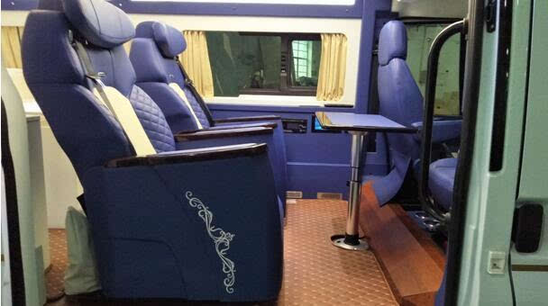 福客特房车新款福特逸途商旅豪华青花瓷版房车153000450986786338