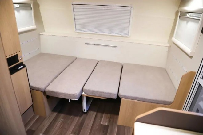 宇通T511拖挂房车，助你开启完美家庭旅行！